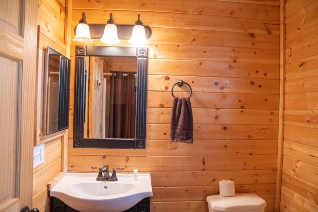The Lodge At Van Hook New Town المظهر الخارجي الصورة