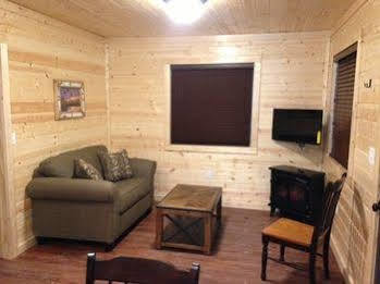 The Lodge At Van Hook New Town المظهر الخارجي الصورة